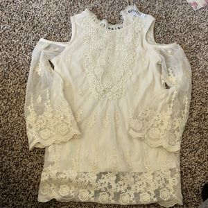 Blouse size girls medium